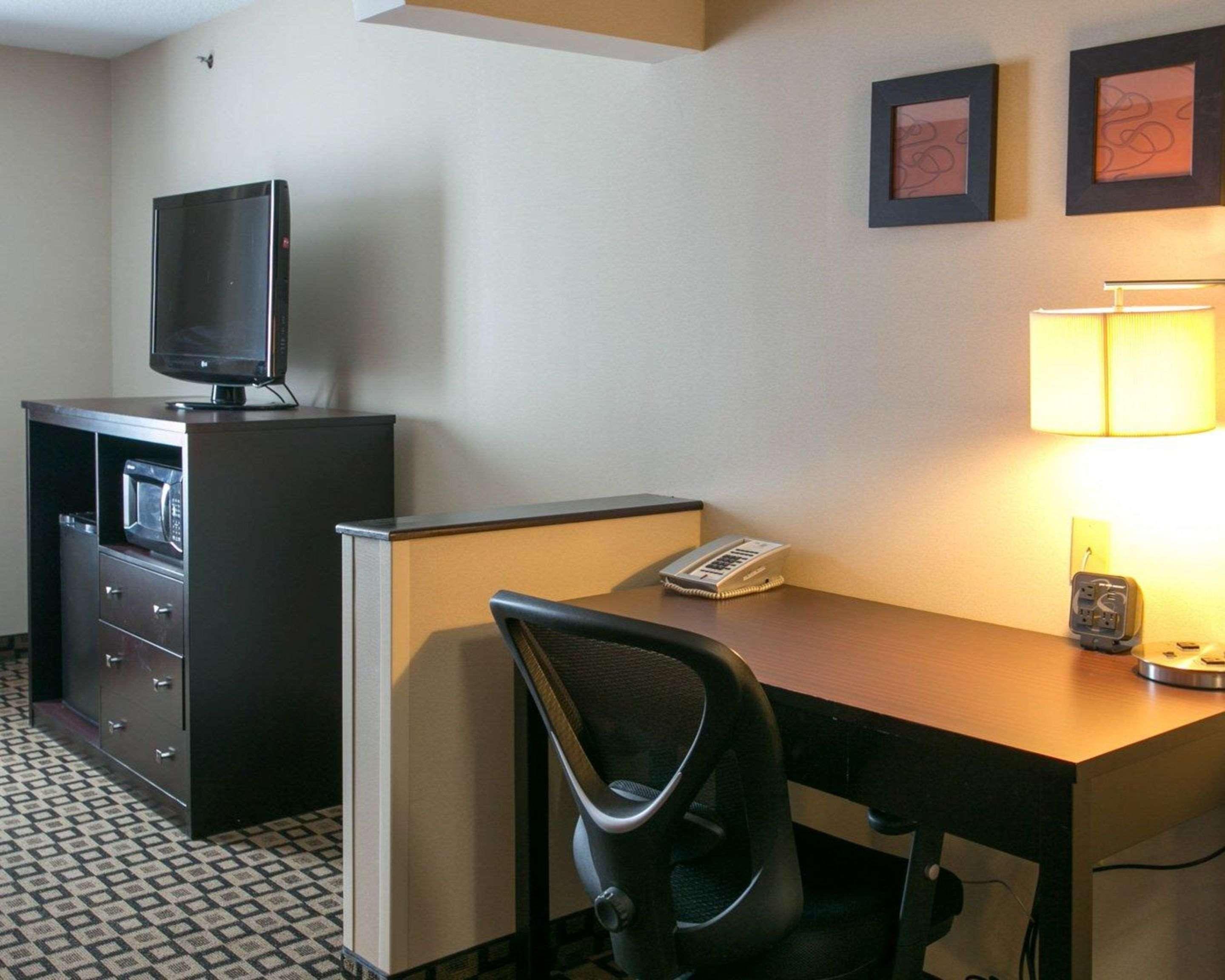 Comfort Suites Benton Harbor - St Joseph Extérieur photo